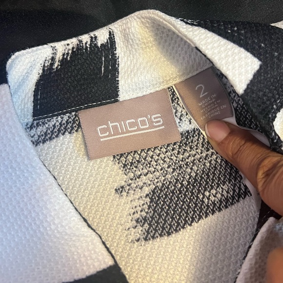 Chico's Black and White Graphic Cape Jacket - Picture 4 of 4